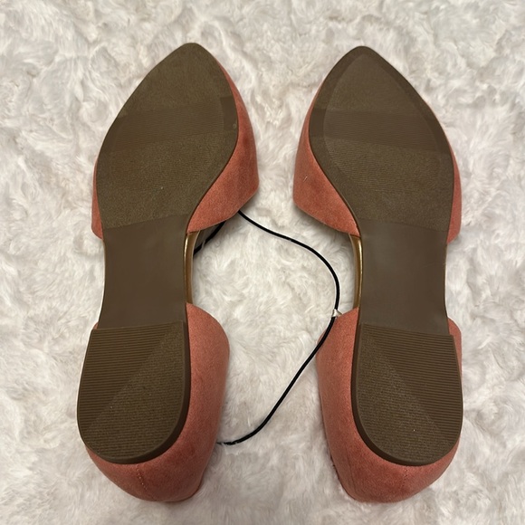NEW Women’s GAP Pink Suede Flats *8* - Picture 2 of 4